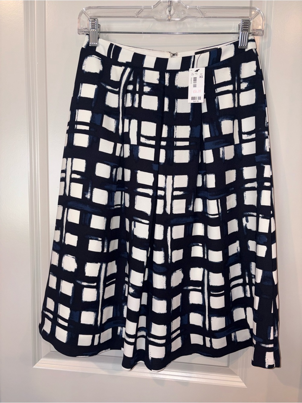 Sz XS The Limited Navy and White Graphic Circle Skirt
